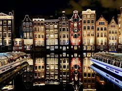 Amsterdam canal.jpeg