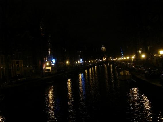 Oudezijds Voorburgwal at night